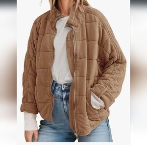 Women's Tan Quilted Zip Up Over Sized  Jacket NWOT Super Soft